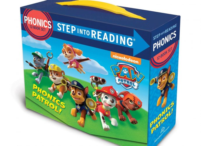 Toys and Games for Pre-Schoolers: Paw Patrol Phonics Box Set (PAW Patrol) (Step into Reading)
